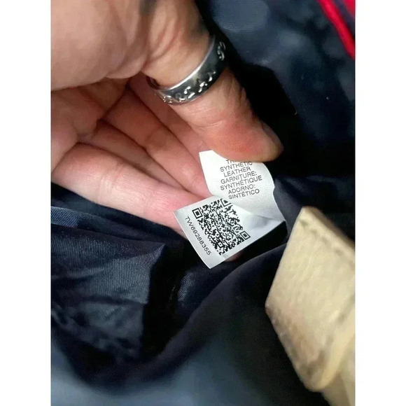 Tommy Hilfiger Beige Pebble Leather Crossbody Purse with Pouch Twice as Nice - Picture 16 of 16